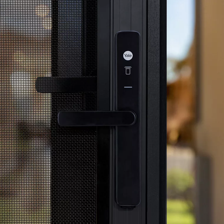 Yale Unity Screen Door Lock - Image 4